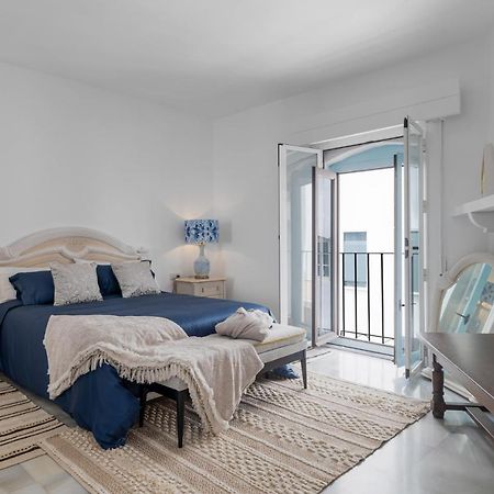 Appartement Luxurious Frontline Penthouse In Puerto Banus à Marbellac Extérieur photo