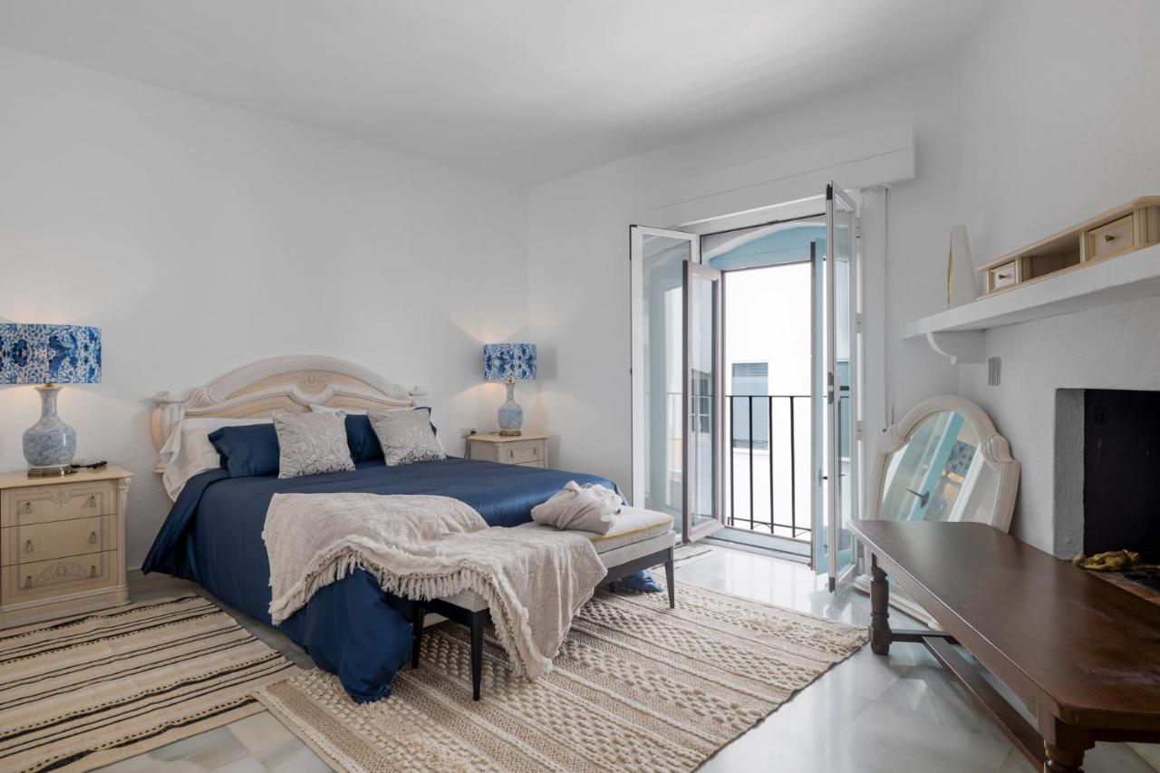 Appartement Luxurious Frontline Penthouse In Puerto Banus à Marbellac Extérieur photo